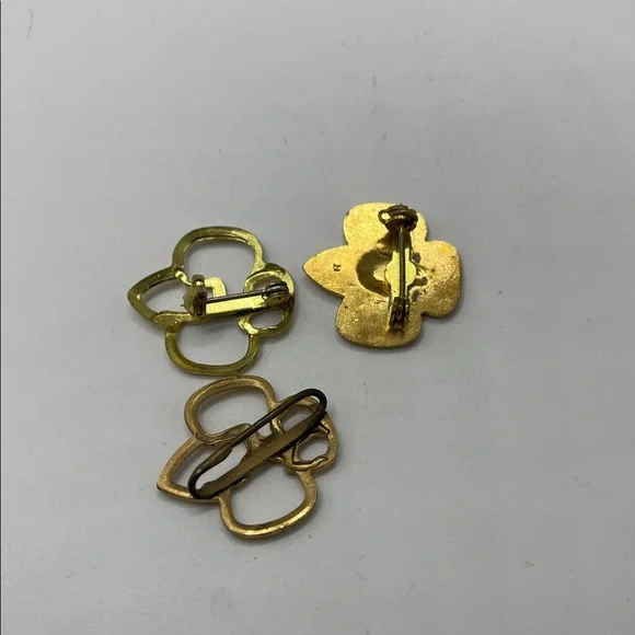 Gold color vintage pin Brooch Set - Picture 3 of 4